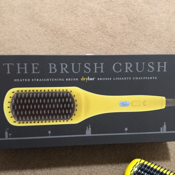 🌸NEW🌸 Drybar The Brush Crush Heated Straightening Brush Full Size - Picture 5 of 16